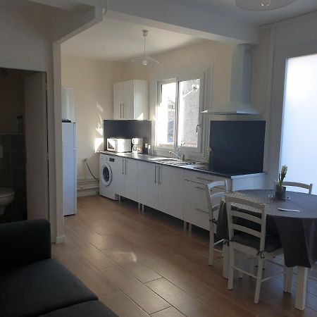 Appartement T4 NEUF et LUMINEUX avec Balcon - 3ème étage sans ascenseur Tarbes Extérieur photo